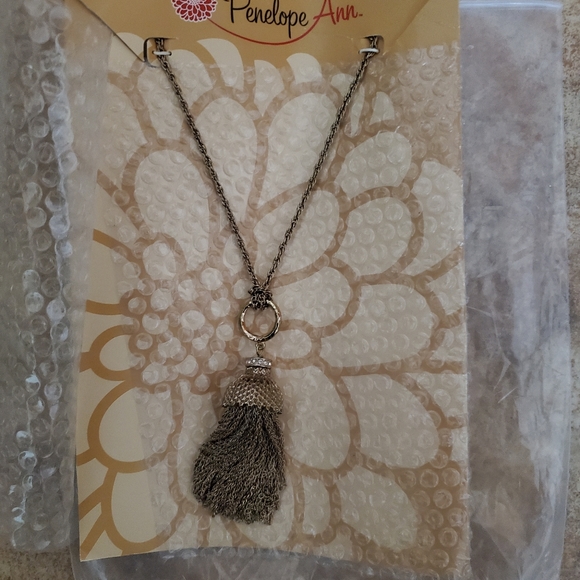 Tassel necklace gold chain 30" + 3" extender. New Celebrating Home Penelope Ann - Picture 7 of 10